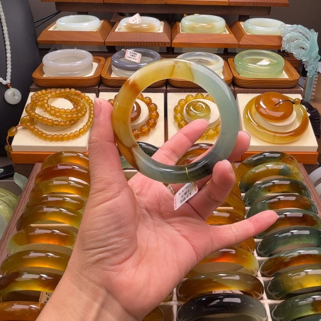 蛇纹石玉未镶嵌手镯58