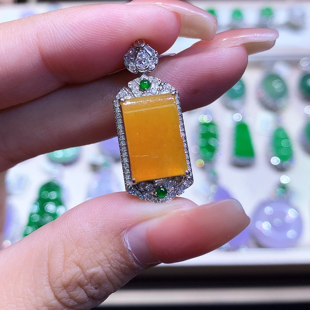 吊坠(不含链)18K金镶嵌翡翠翡翠吊坠