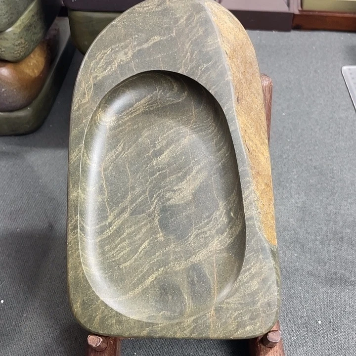 广东肇庆原石端砚