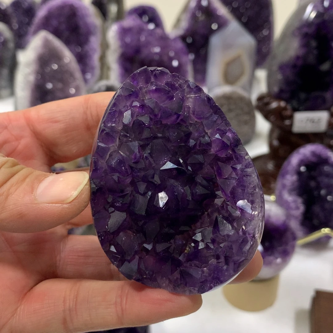 紫晶未镶嵌大型摆件（非配饰）