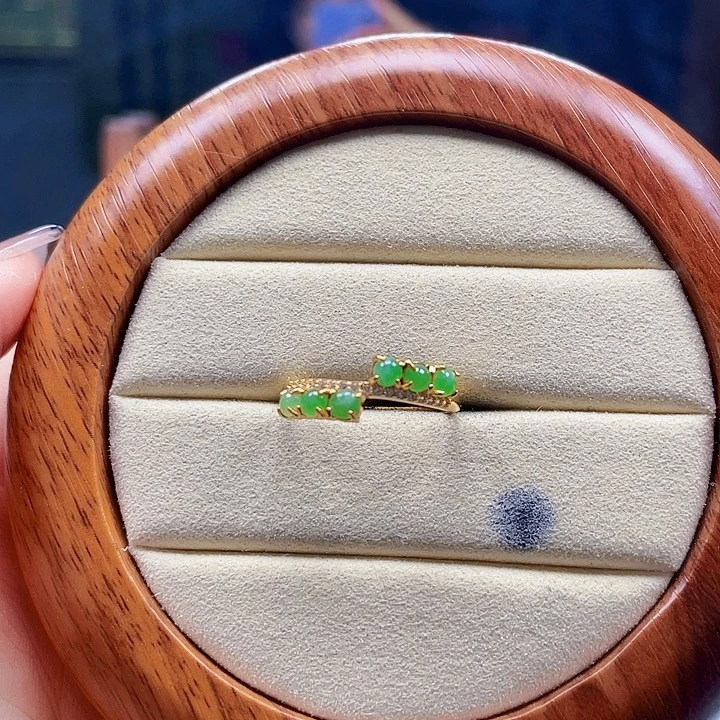 翡翠未镶嵌颈饰天然翡翠