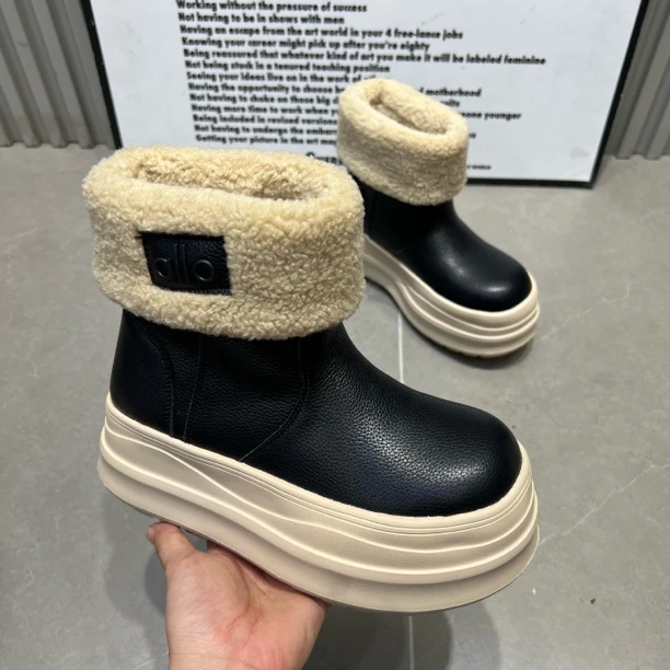 主播推荐2025年（8532-1）7公分厚底冬季靴子加厚加绒时尚雪地靴