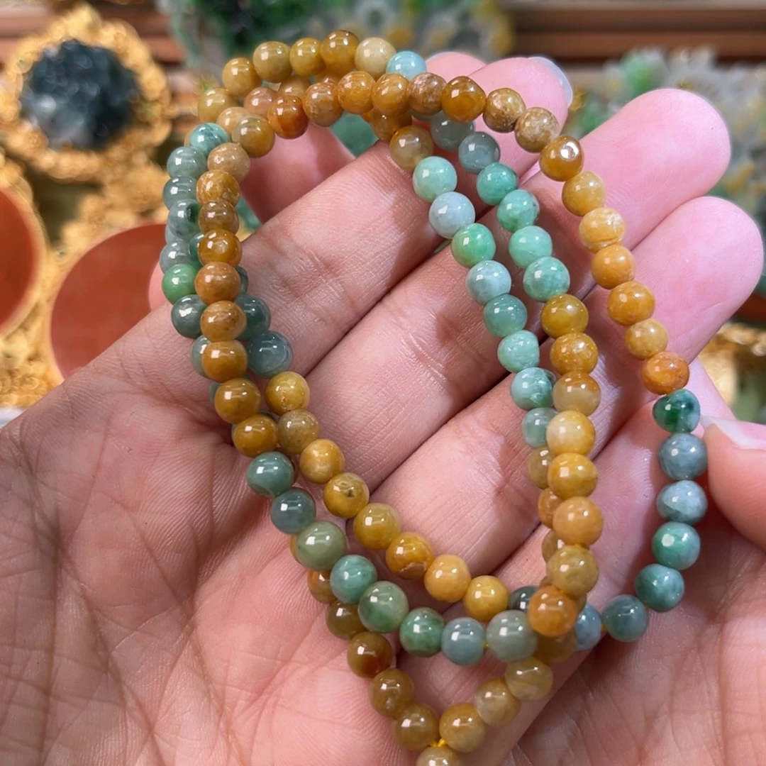 翡翠颈饰未镶嵌带编织