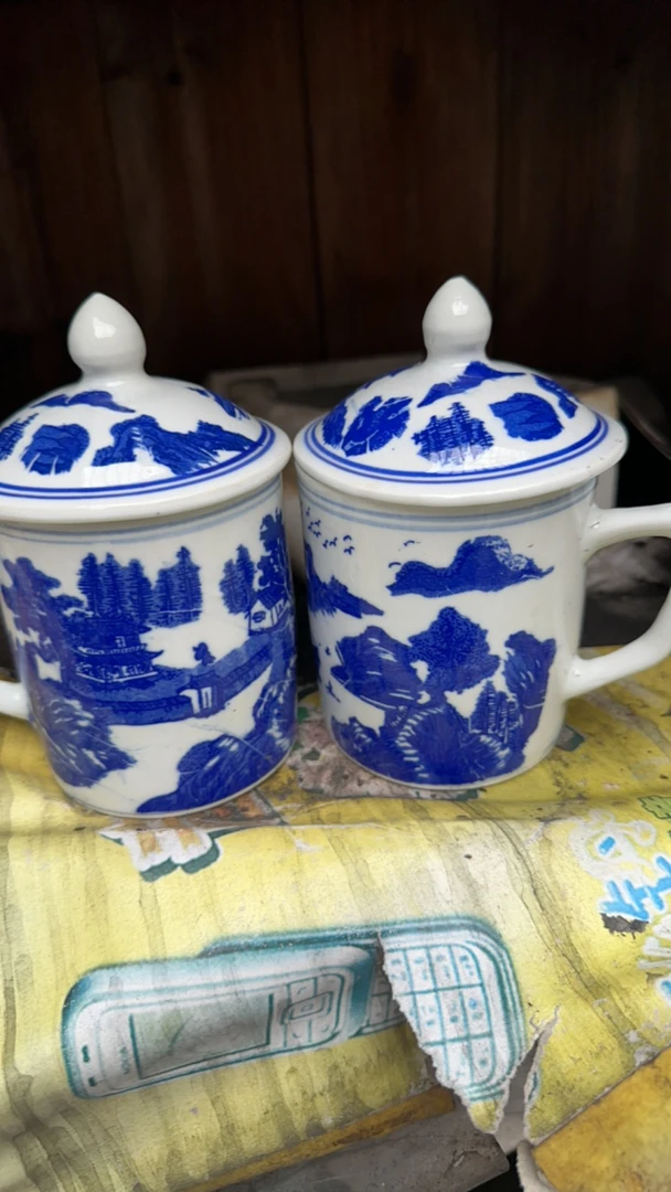 景德镇高温陶瓷青花山水办公杯 2 个