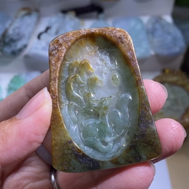 【闪购商品】颈饰未镶嵌翡翠九尾