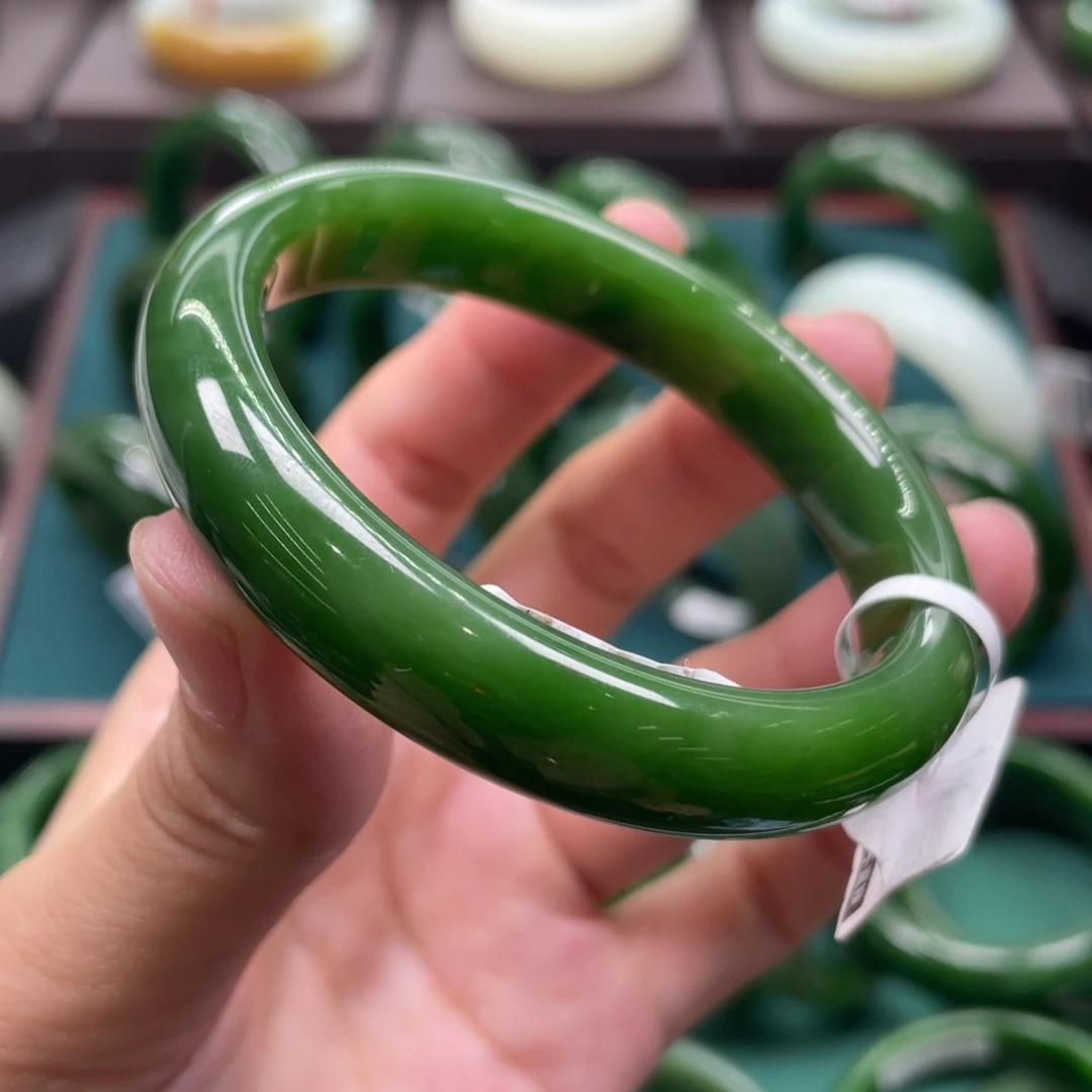 *****和田玉（碧玉）未镶嵌手镯54