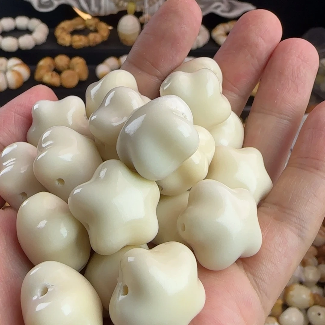 菩提根/象牙果吊坠微瑕疵白色星星6颗