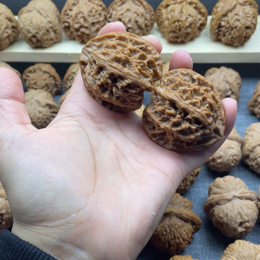 文玩核桃吊坠苹果园45