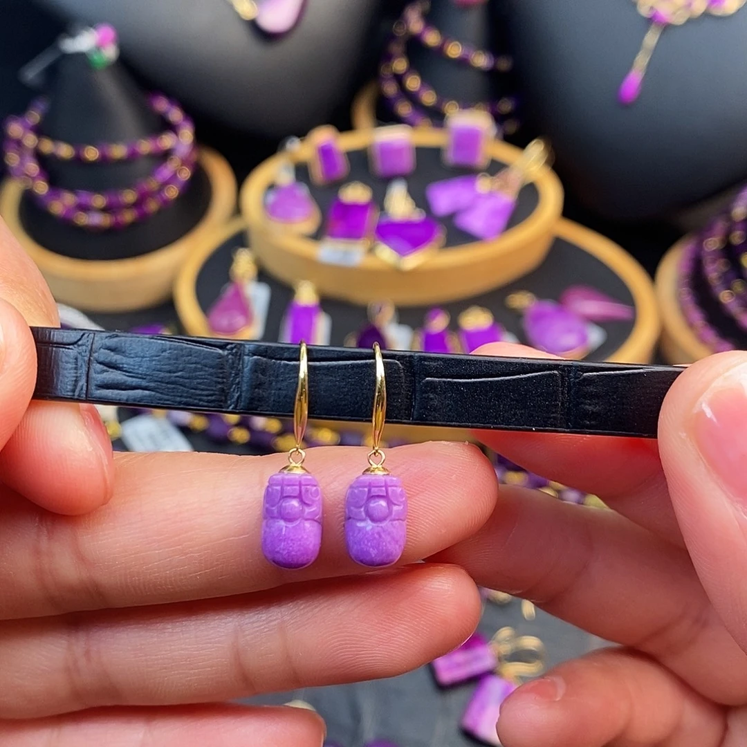 苏纪石（舒俱来）18K金镶嵌耳饰