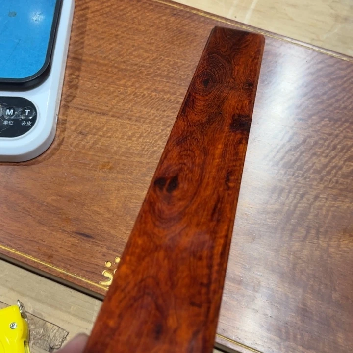 檀香紫檀（小叶紫檀）1.2斤镇尺