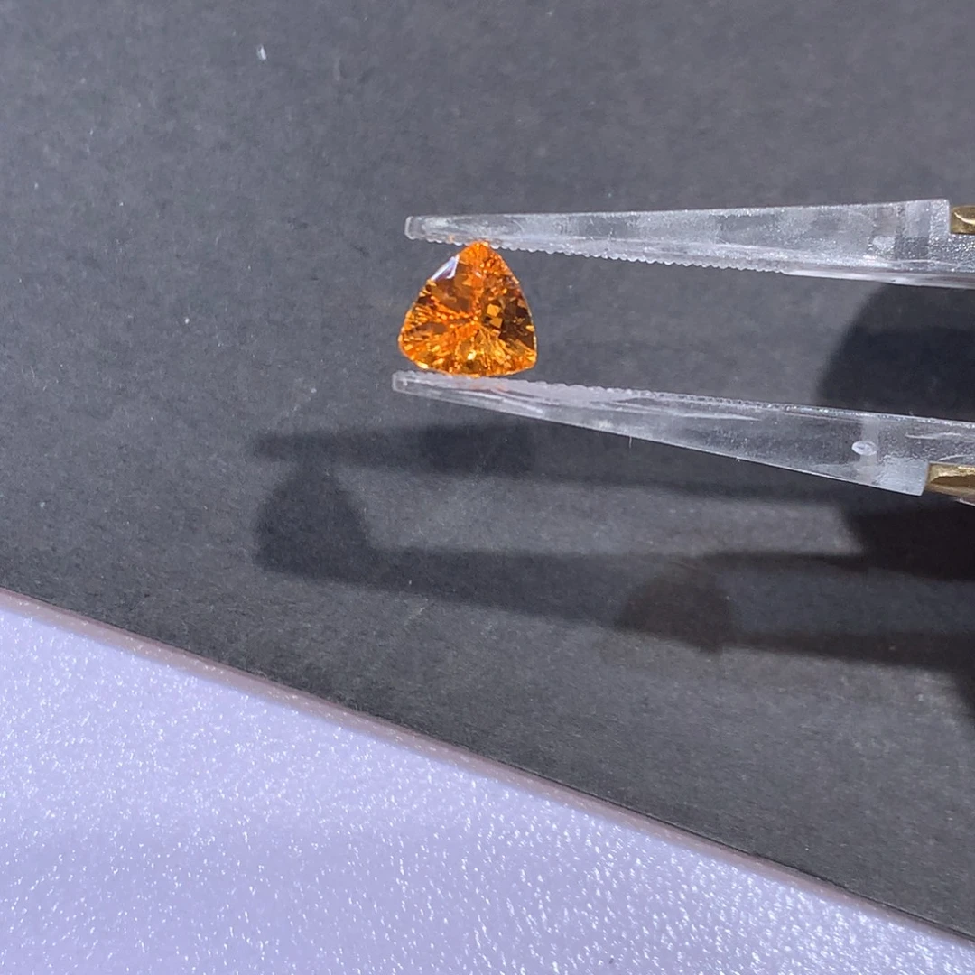 石榴石（芬达石）裸石未镶嵌0.74克拉