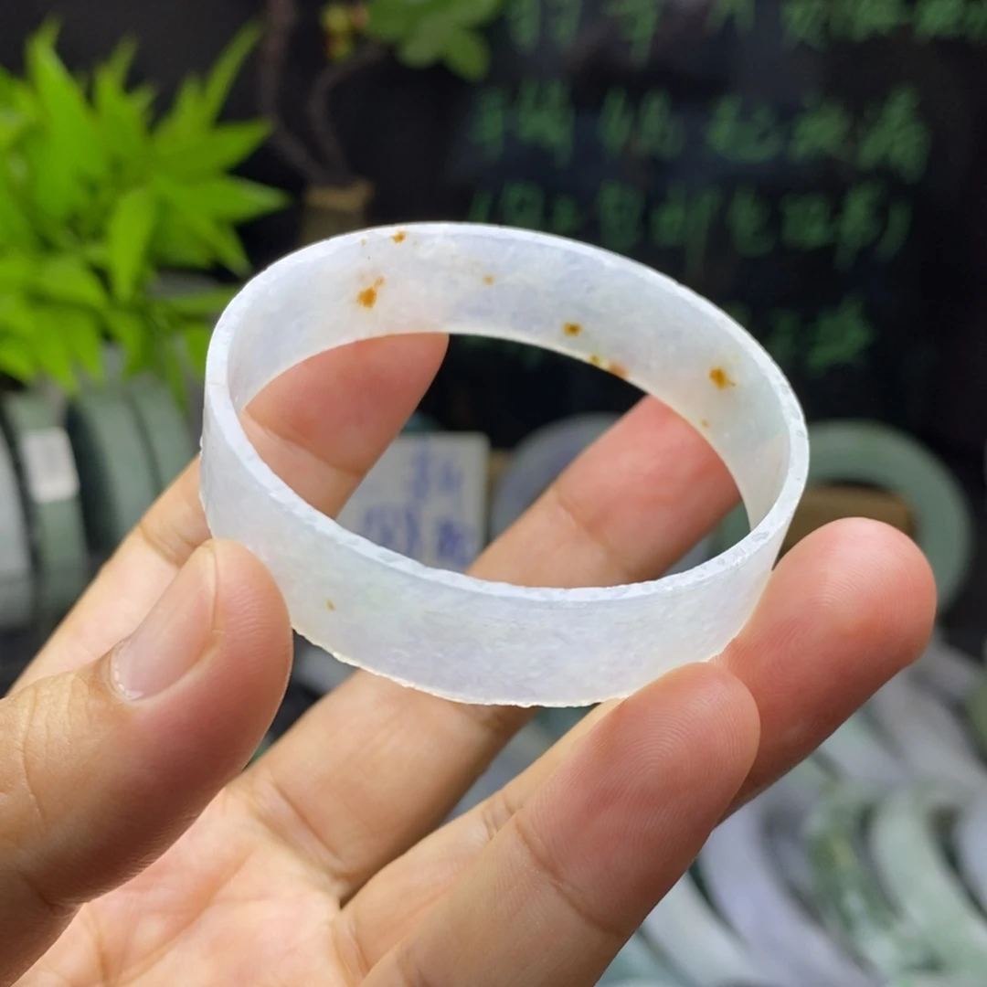 定制翡翠未镶嵌手镯