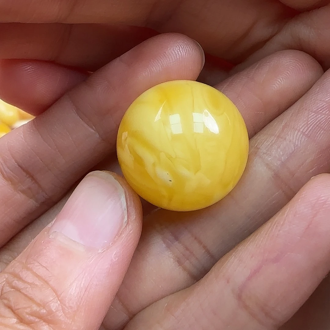 蜜蜡未镶嵌珠宝奇石