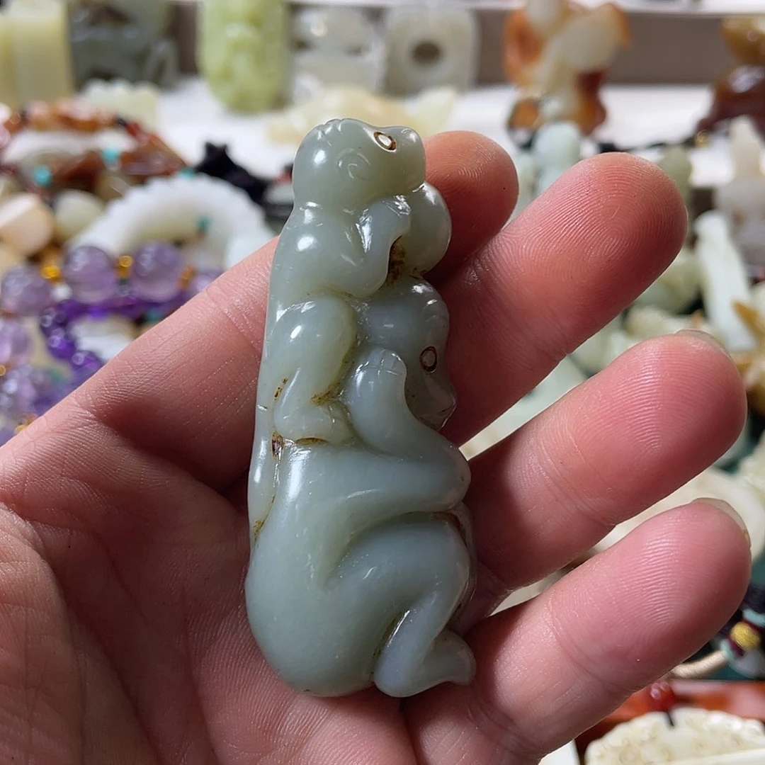 锦***程和田玉未镶嵌颈饰