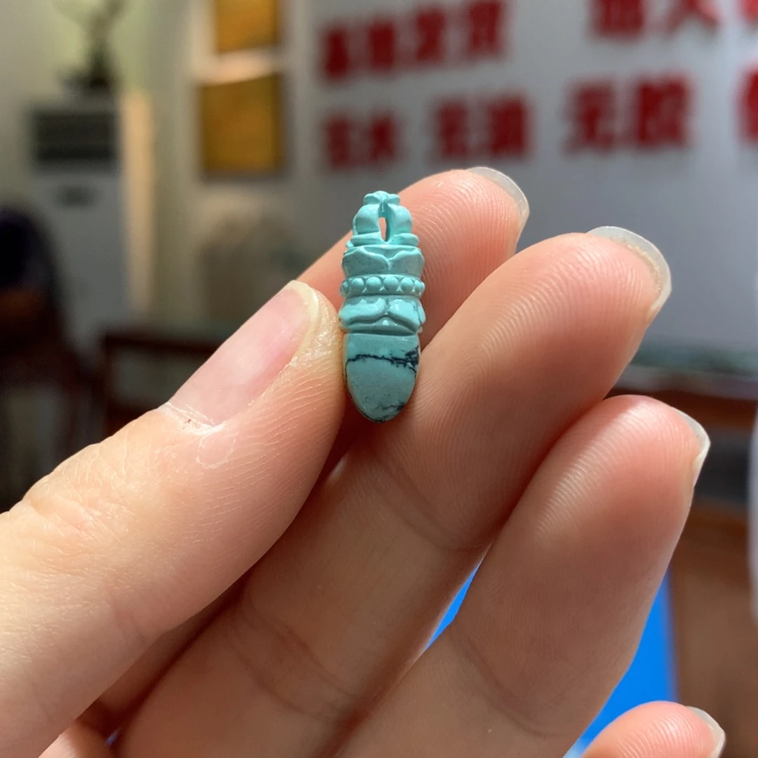 绿松石配饰未镶嵌