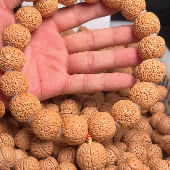 文玩核桃吊坠狼牙蚂蚁