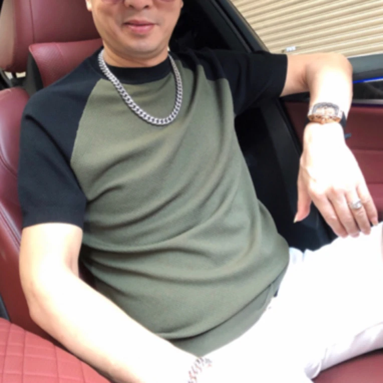 夏季新款高端轻奢时尚休闲圆领拼色冰丝针织短袖T恤（8060）