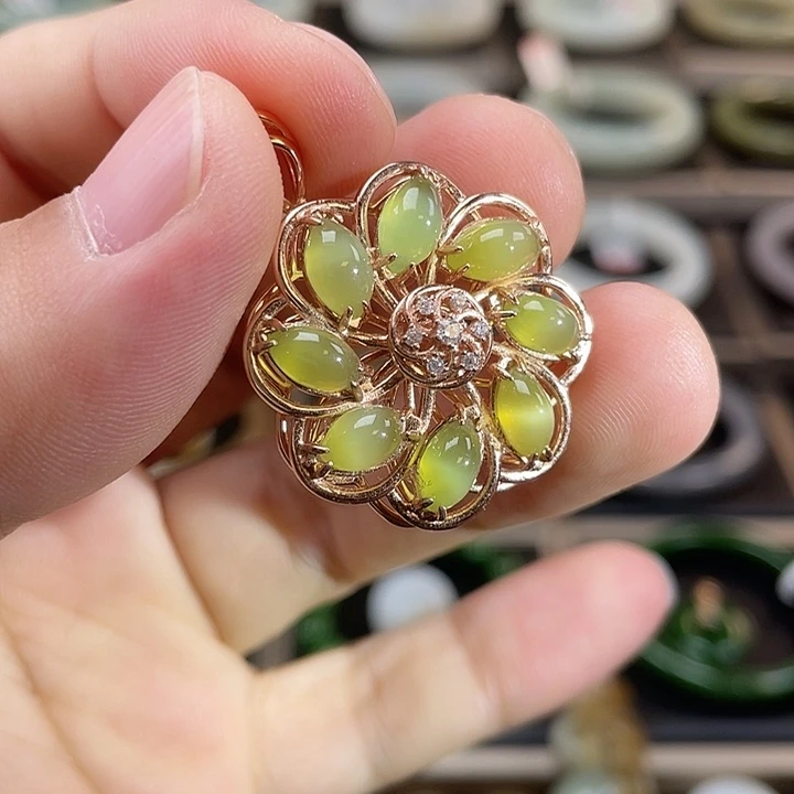 和田玉（碧玉）银S925镶嵌颈饰（黄金猫）