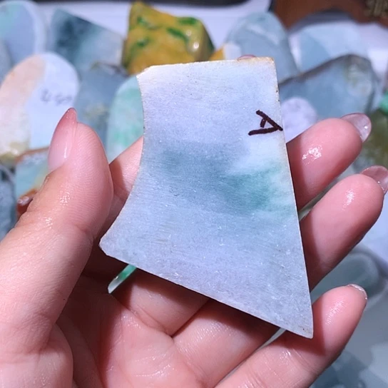 未镶嵌挂件翡翠翡翠边角料