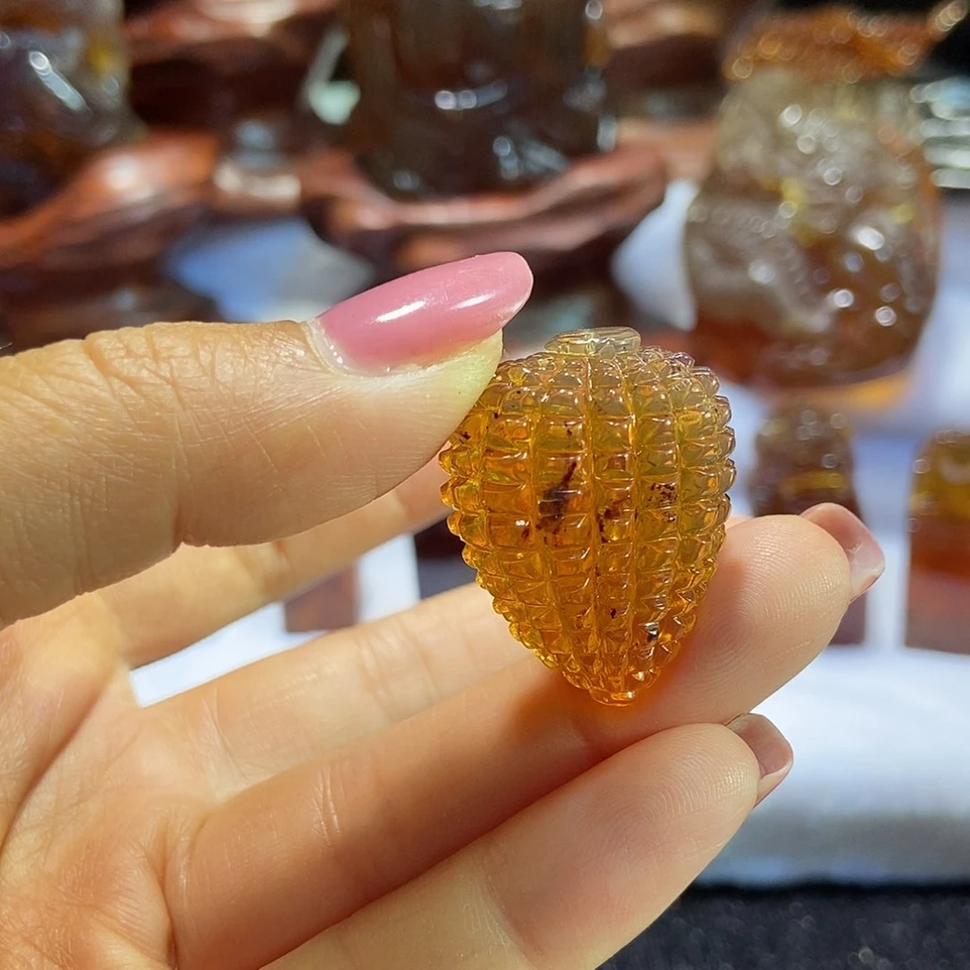 琥珀颈饰未镶嵌荔枝