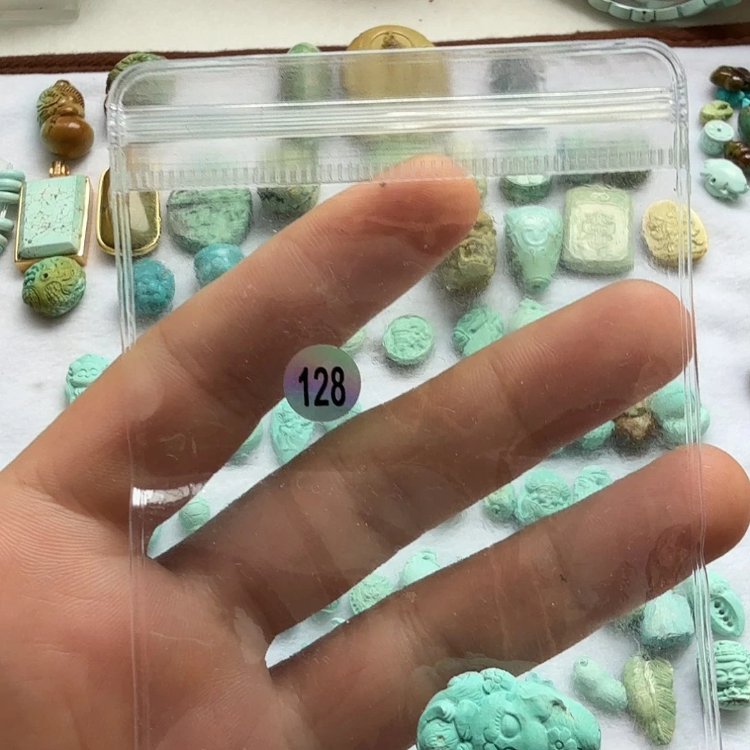 丽***麗南红玛瑙未镶嵌珠宝奇石