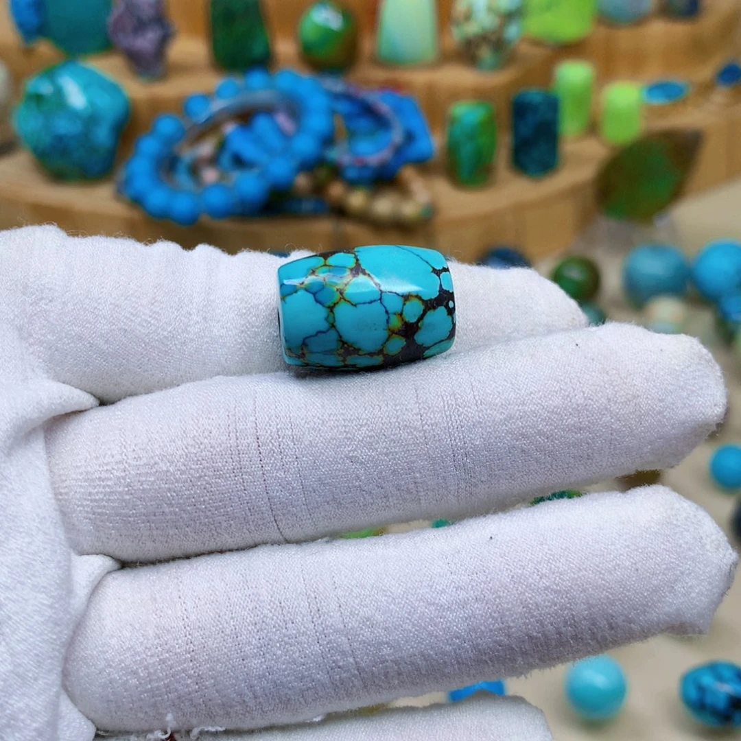 绿松石未镶嵌三彩随行