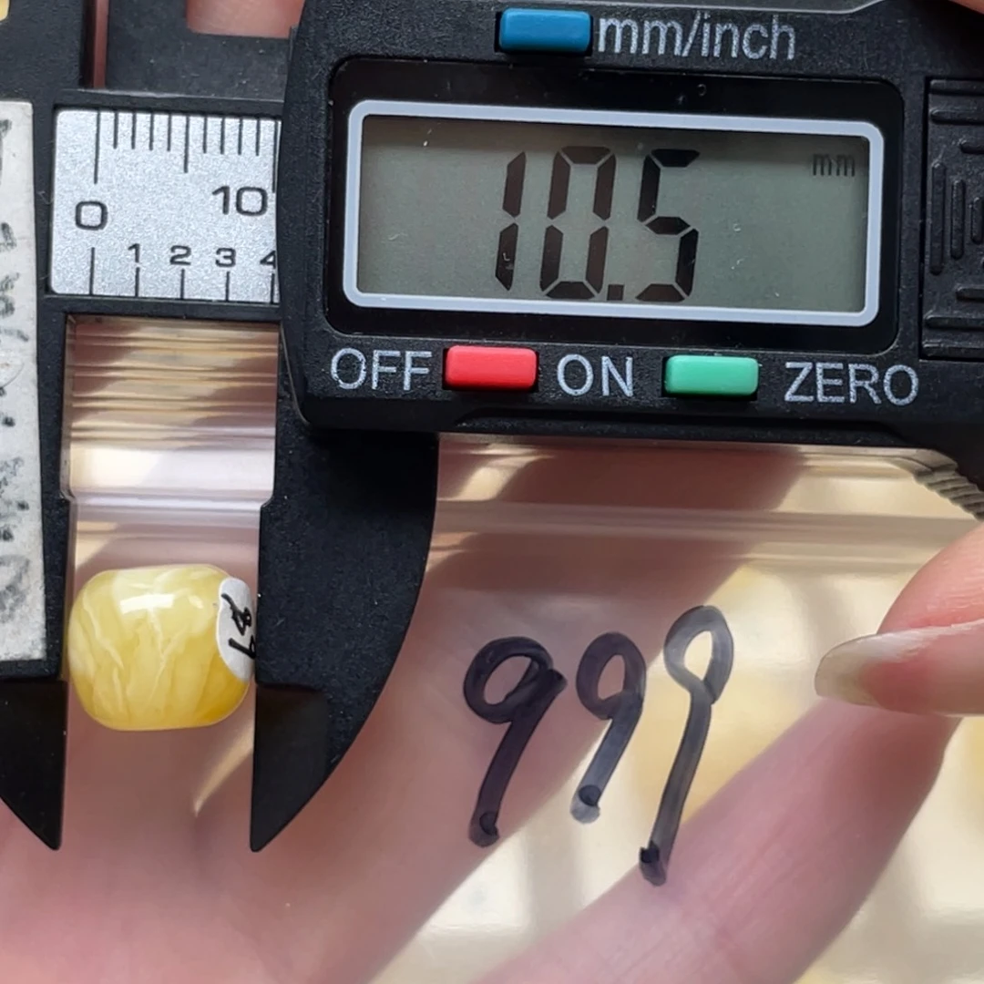 未镶嵌蜜蜡裸石C****m蜜蜡