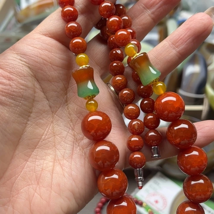 玛瑙/玉髓颈饰未镶嵌