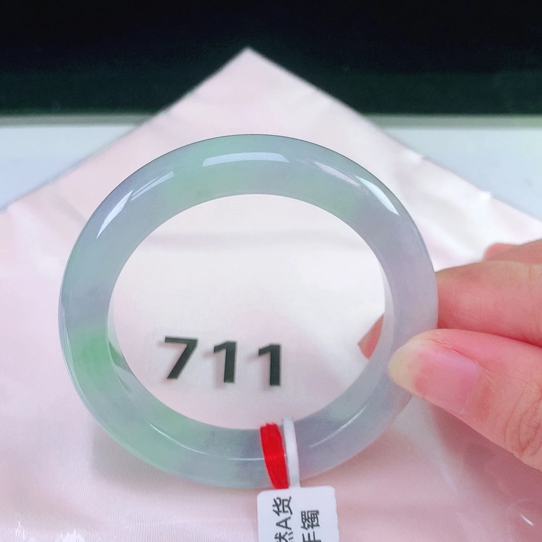 未镶嵌手镯（圆镯）翡翠翡翠手镯