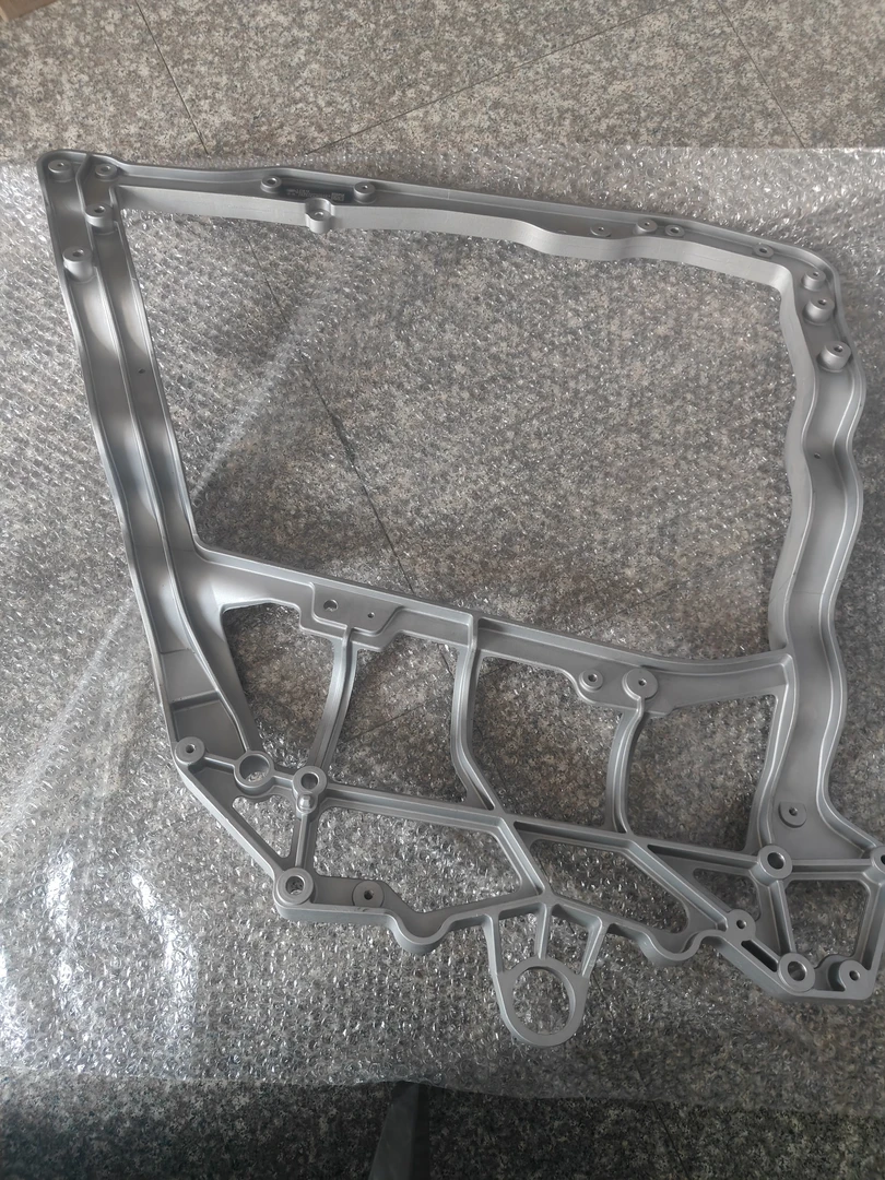 原厂J6V大灯铝支架（分左右）