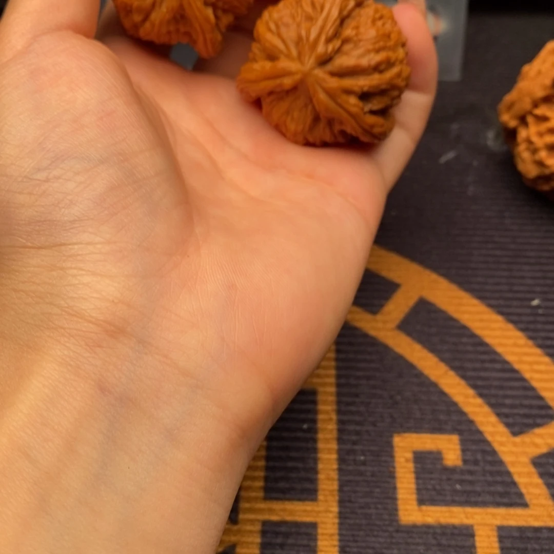 亚***备吊坠文玩核桃白狮子