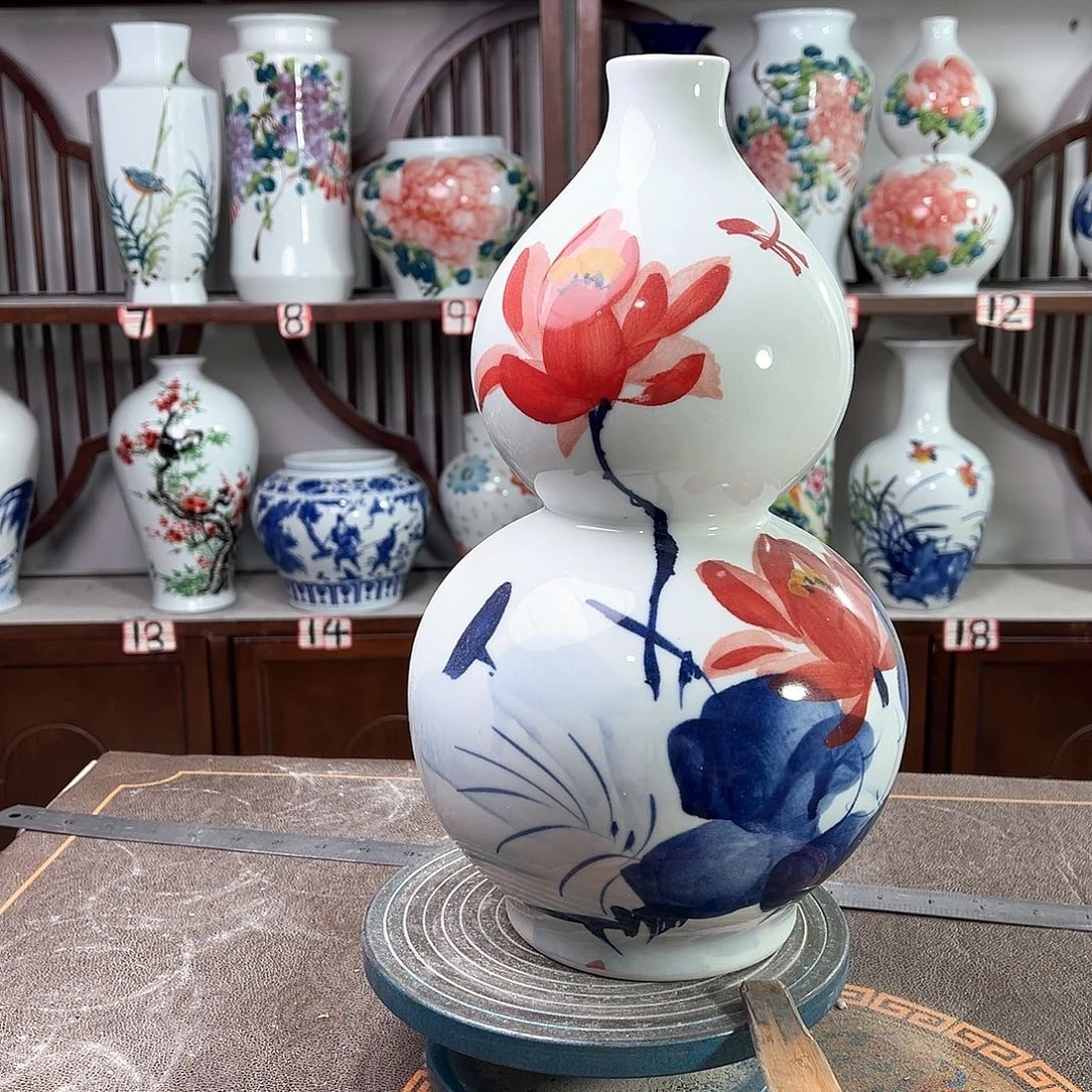 摆件景德镇陶瓷葫红荷