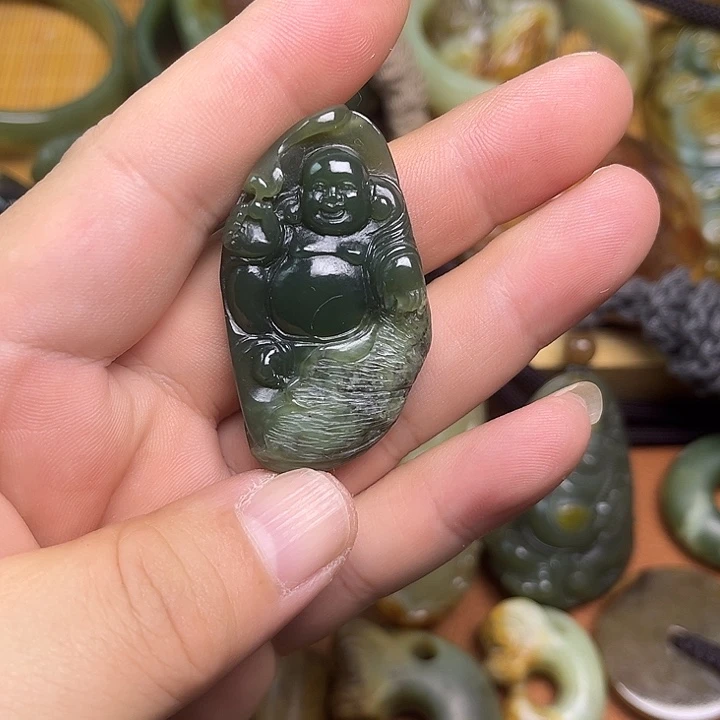 岫岩老玉（透闪石质玉）未镶嵌颈饰