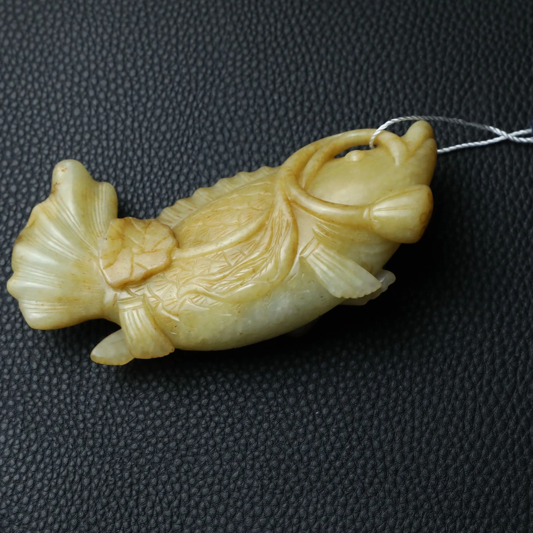 TCWWA07498清晚和田白玉桂鱼把件