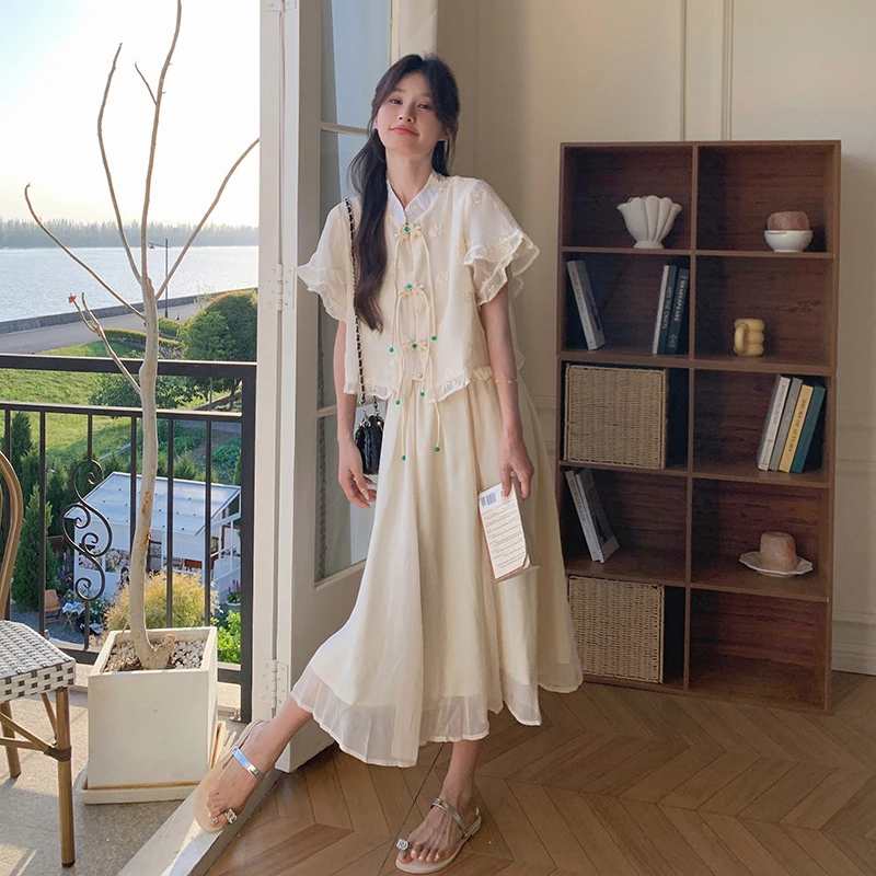 新中式国风刺绣套装女夏季2025新款气质显瘦盘扣上衣半身裙两件套