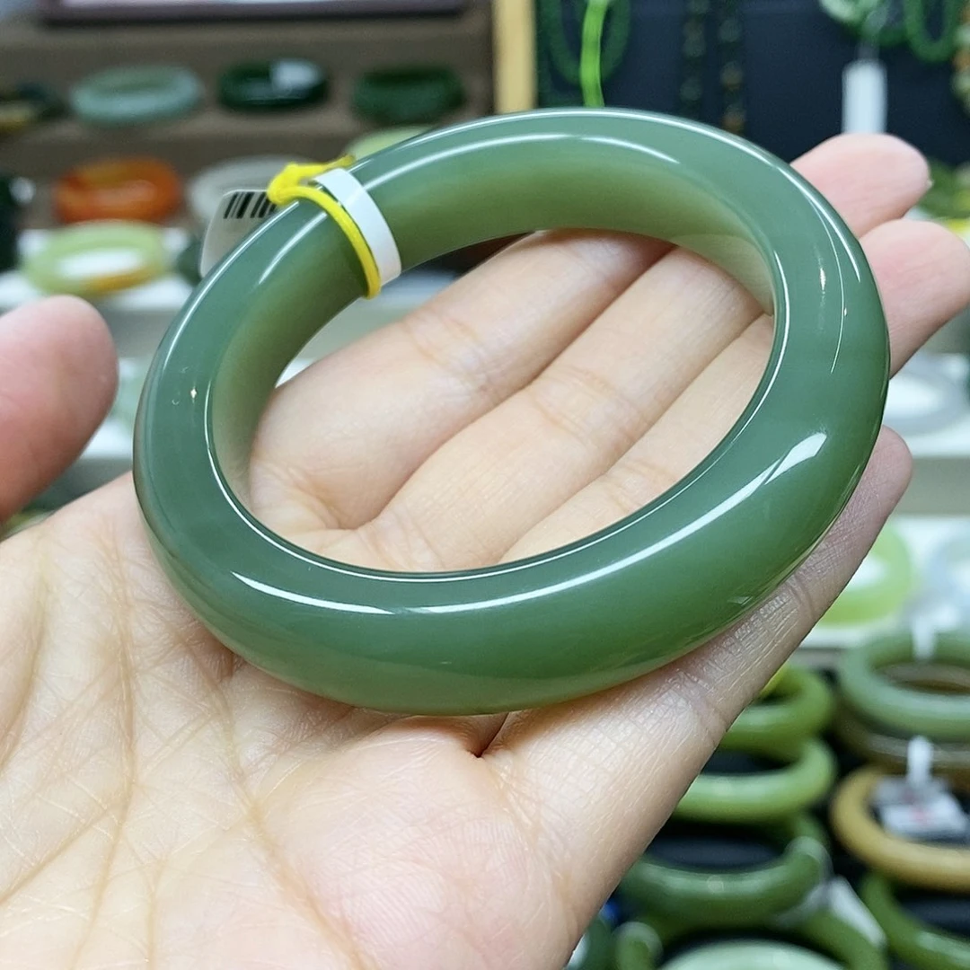 【闪购商品】未镶嵌手镯和田玉