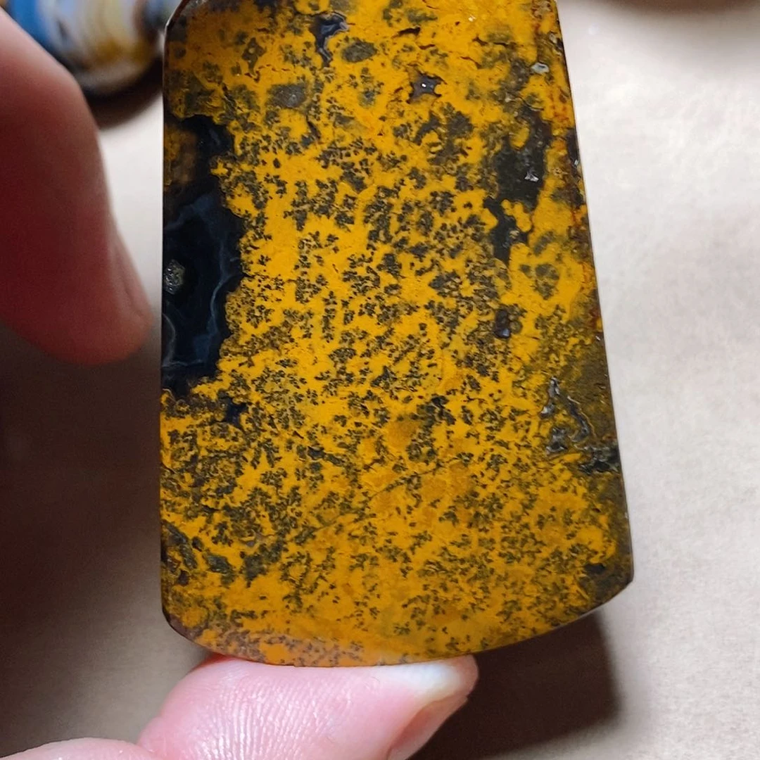 未镶嵌颈饰玛瑙/玉髓K**i