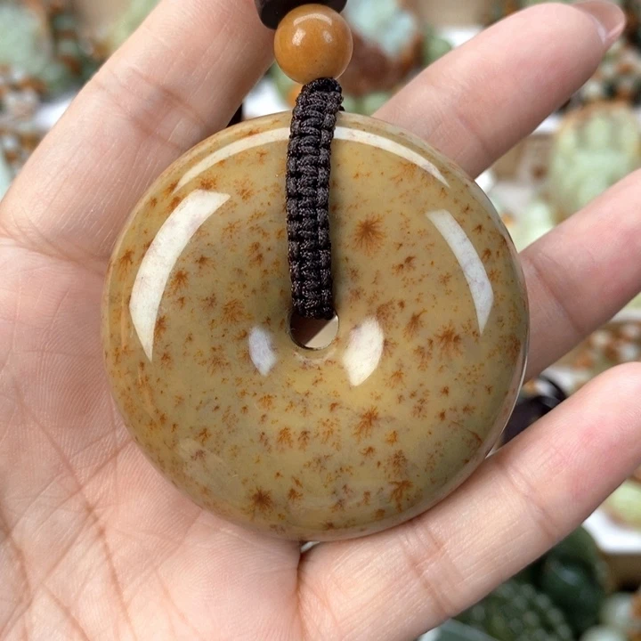 【闪购商品】透闪石质玉把件未镶嵌