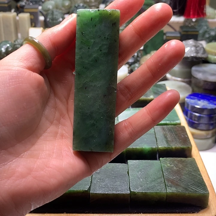 和田玉未镶嵌珠宝半成品