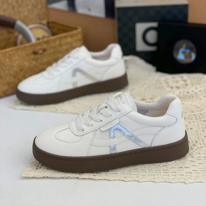 真皮韩版平底潮酷休闲小白鞋女2025新款秋季复古洋气百搭德训板鞋