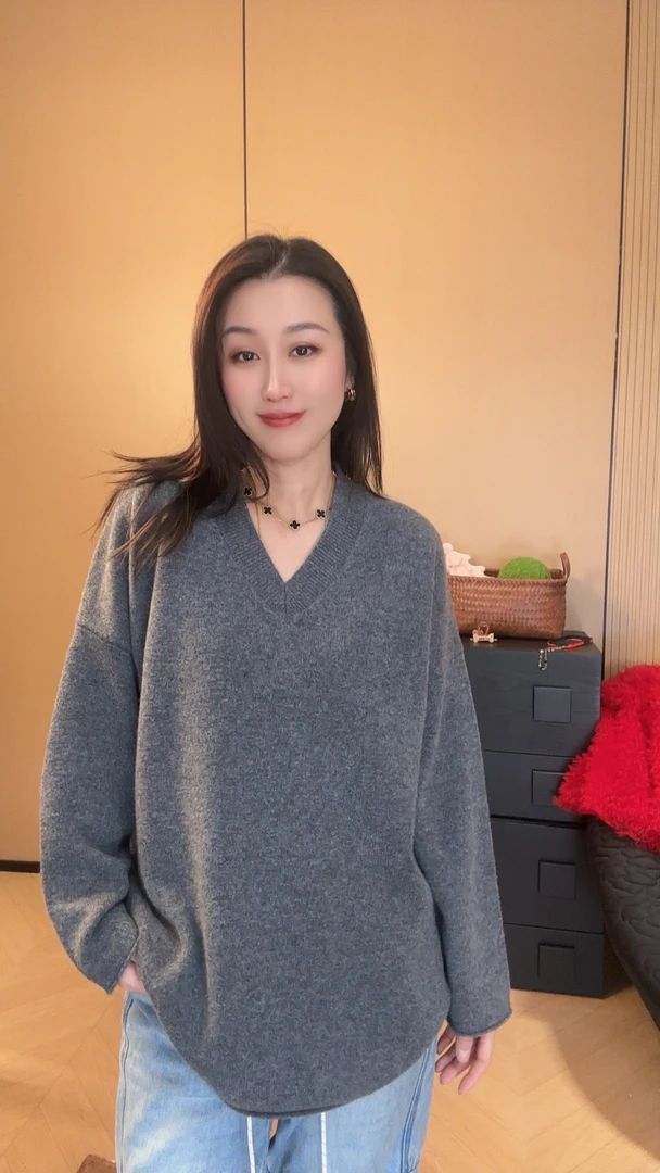 100%羊毛慵懒风V领毛衣女套头新款气质宽松中长款针织打底毛衣