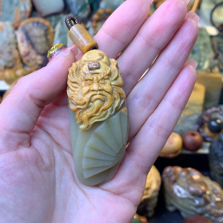 岫岩河磨玉（透闪石质玉）手链未镶嵌财**信