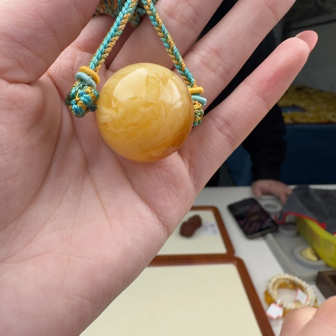 琥珀未镶嵌手链蜜蜡