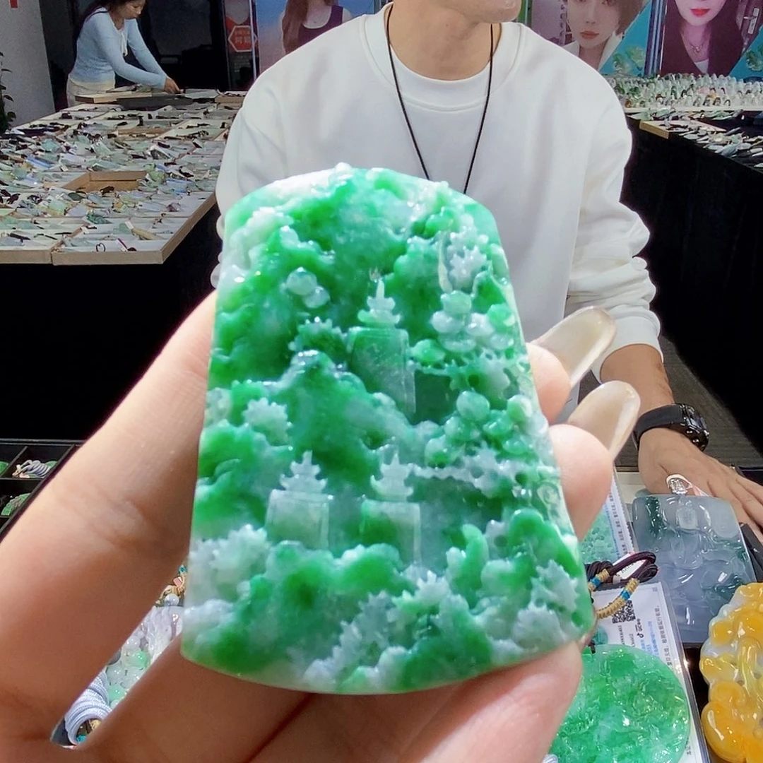 颈饰未镶嵌翡翠翡翠