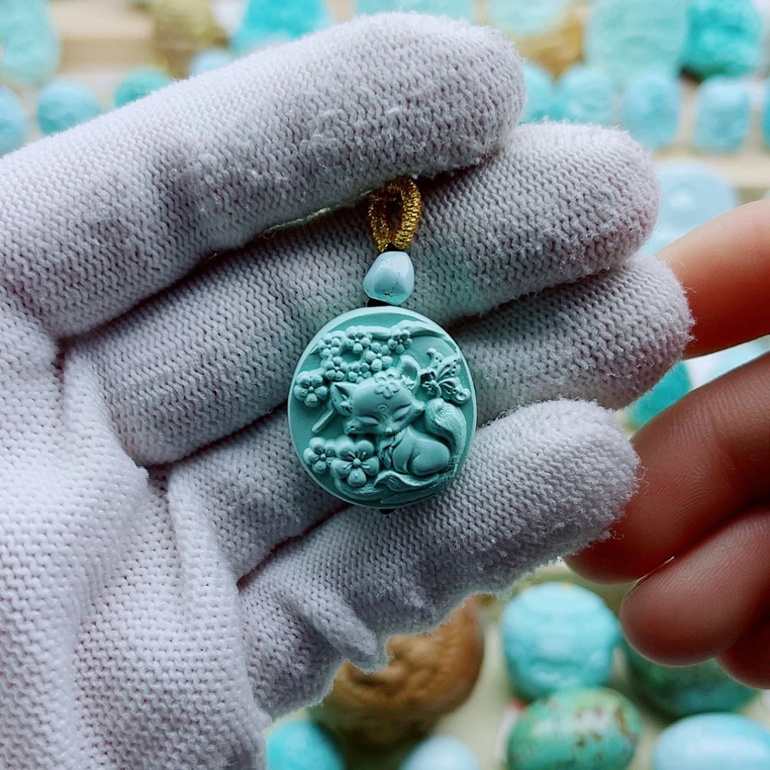 绿松石未镶嵌珠宝奇石