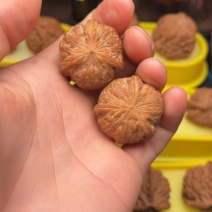 文玩核桃吊坠铁锤正奔