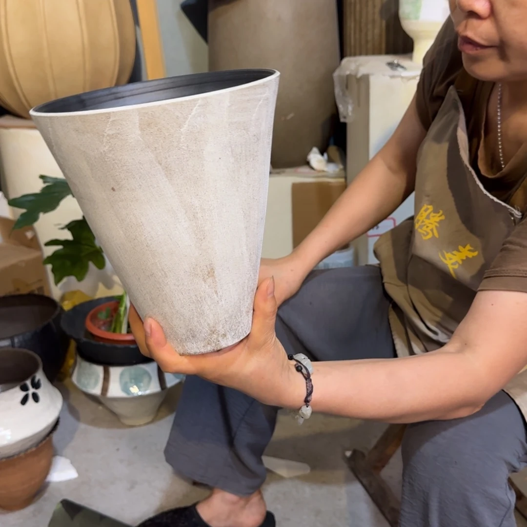 景德镇桌面陶瓷花盆