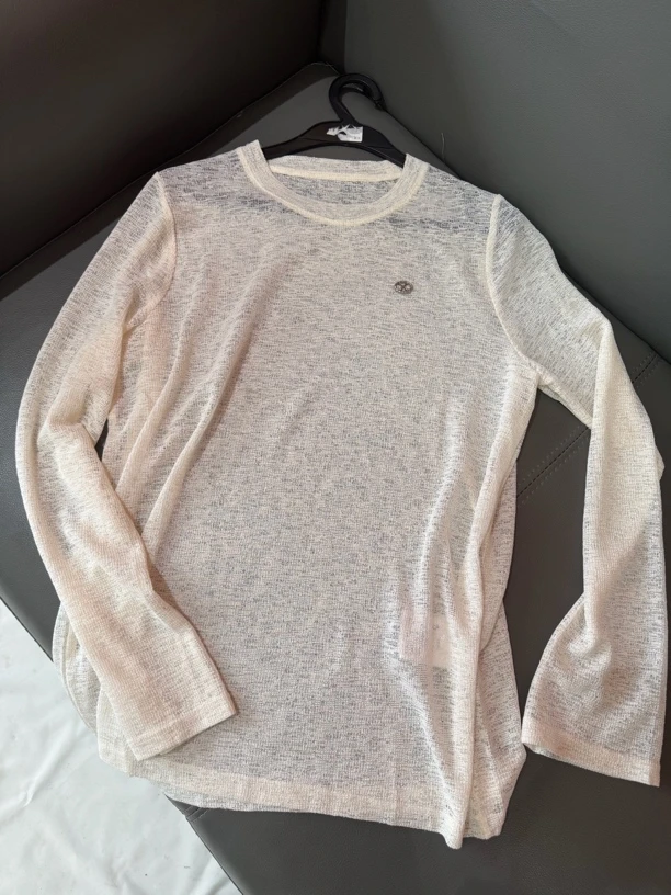 00084南油镂空打底衫