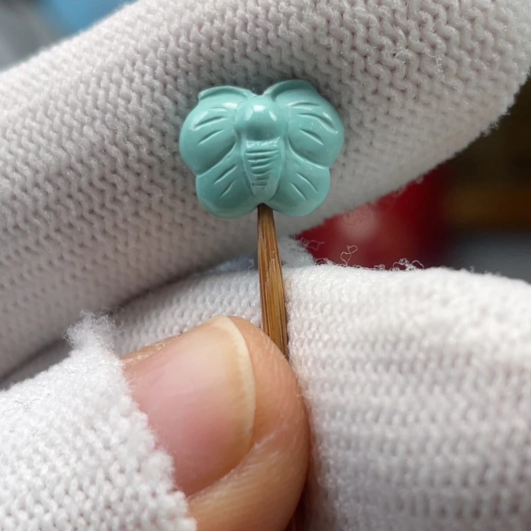 绿松石未镶嵌挂件