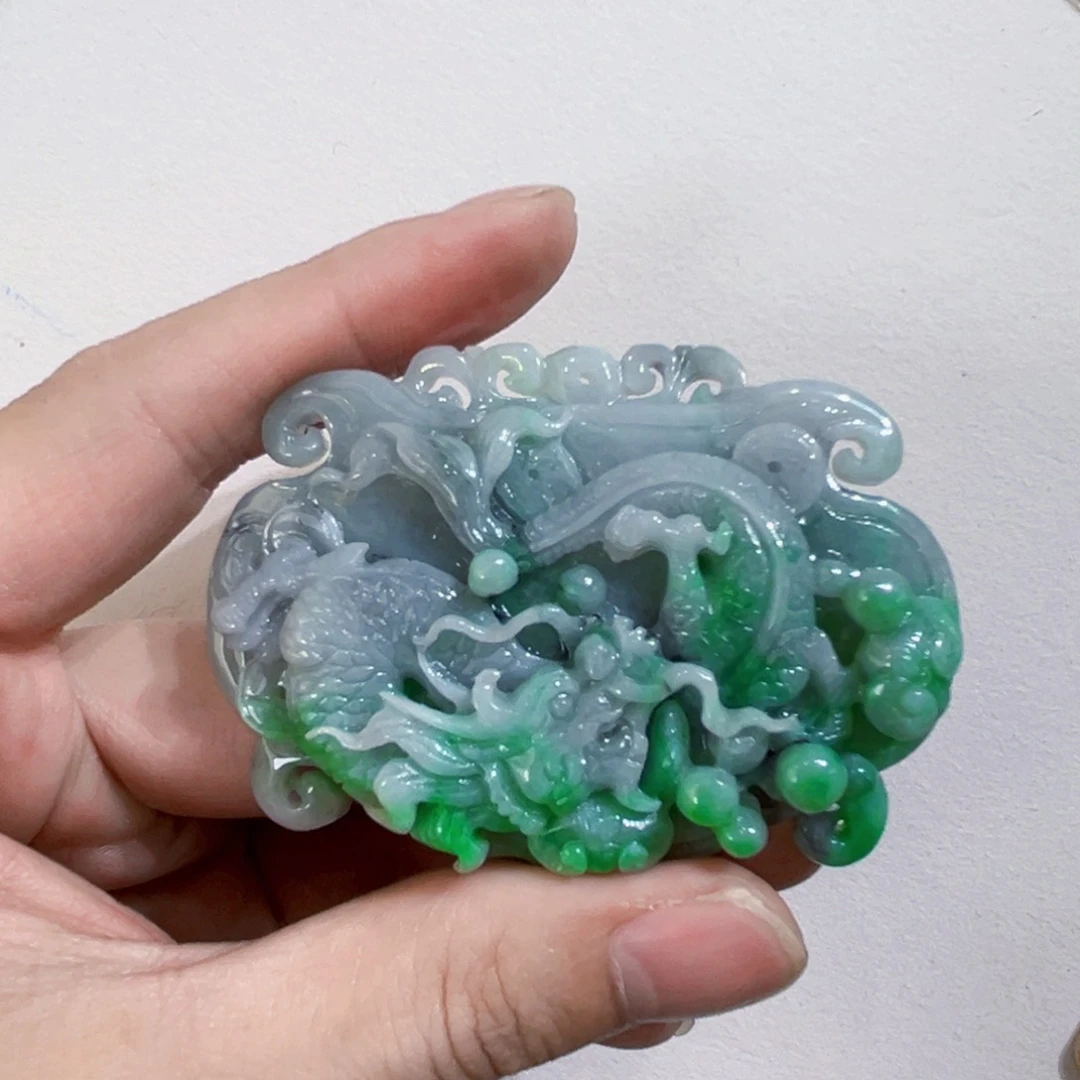 翡翠未镶嵌吊坠(不含链)有****?代编织